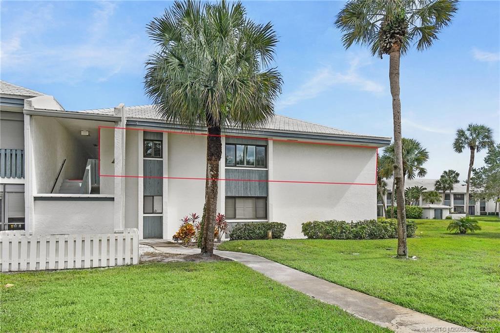 Stuart, Florida 34996, United States, 2 Bedrooms Bedrooms, ,2 BathroomsBathrooms,Residential,Pending,235443