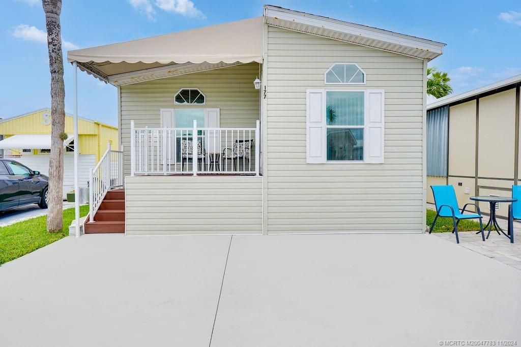 Photo of 177 Nettles Boulevard, Jensen Beach, FL 34957 (MLS # M20047783)