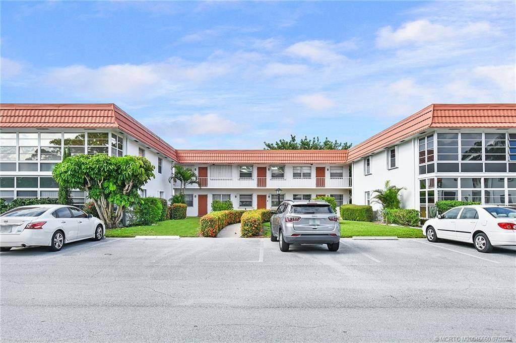 Photo of 2600 SE Ocean Boulevard #FF5, Stuart, FL 34996 (MLS # M20045650)