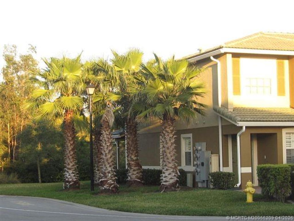 Photo of 1571 SE Hampshire Way #104, Stuart, FL 34994 (MLS # M20055209)
