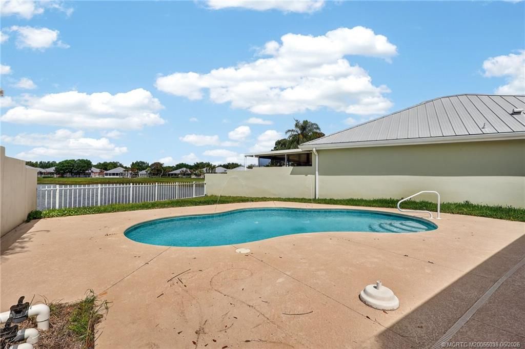 Photo of 2900 SW Brighton Way, Palm City, FL 34990 (MLS # M20055038)