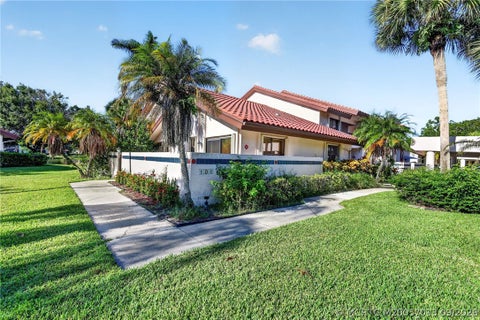 Condo For Rent - 3430 SE Martinique Trace #101<br/> Martin County, Stuart, FL 34997
