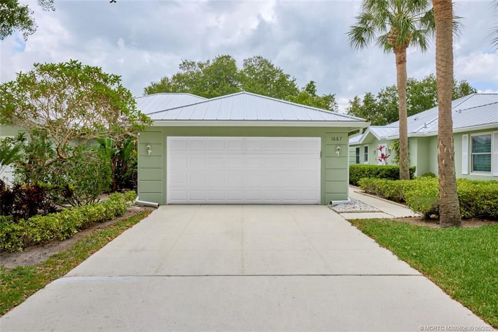 Photo of 1667 SW Waterfall Boulevard, Palm City, FL 34990 (MLS # M20050530)