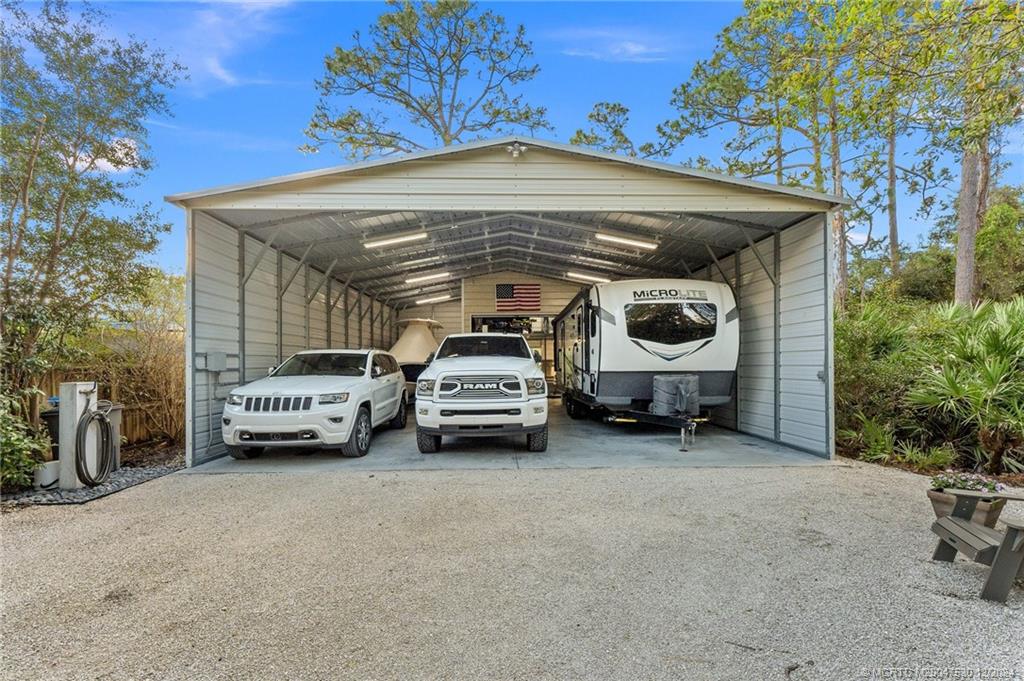 Palm City, Florida 34990, United States, 3 Bedrooms Bedrooms, ,2 BathroomsBathrooms,Residential,Active,28473