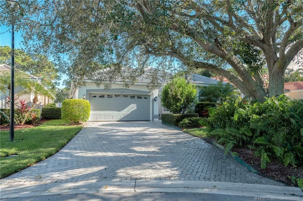 Photo of 1640 SE Shelburnie Way, Port Saint Lucie, FL 34952 (MLS # M20052610)