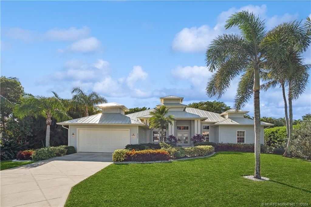 Photo of 4700 NE Spinnaker Point Place, Stuart, FL 34996 (MLS # M20047582)