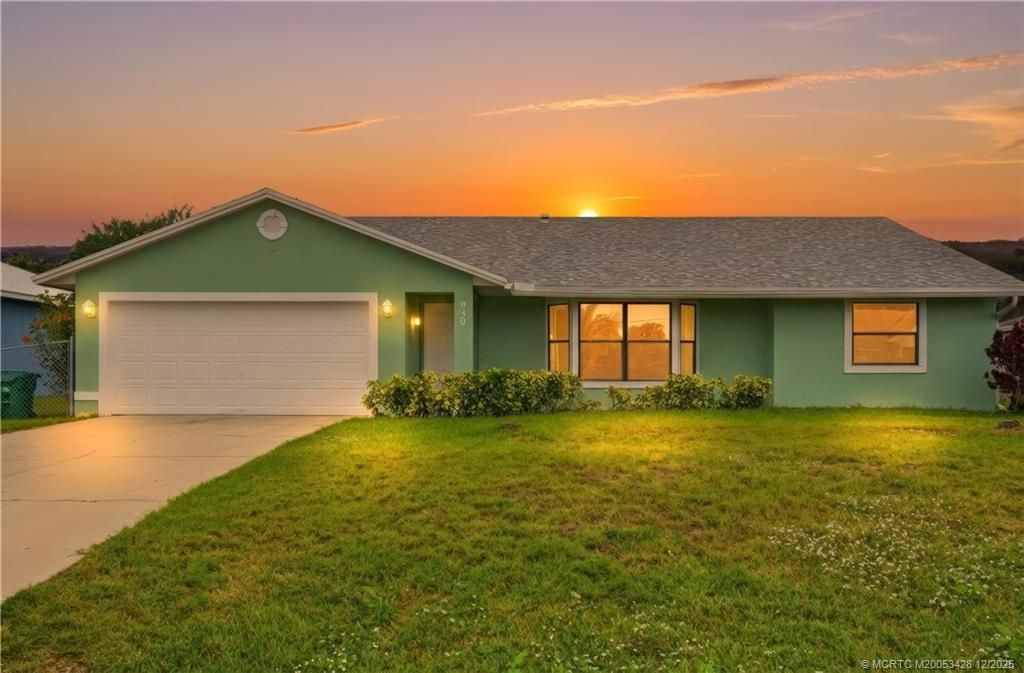 Photo of 950 SW Jaslo Avenue, Port Saint Lucie, FL 34953 (MLS # M20053428)