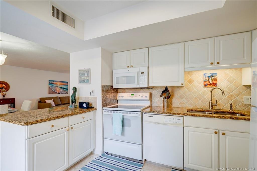 Fort Pierce, Florida 34949, United States, 1 Bedroom Bedrooms, ,1 BathroomBathrooms,Residential,Active,25718