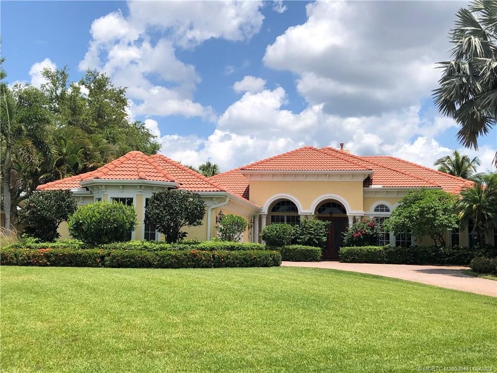 Photo of 1657 SW Thornberry Circle, Palm City, FL 34990 (MLS # M20039461)