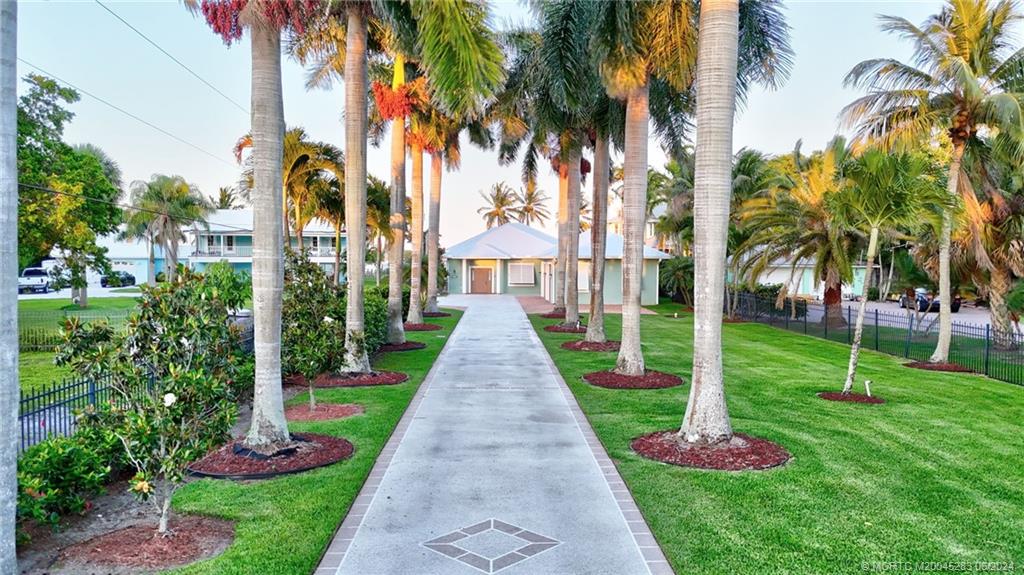 597 SW 11th Court