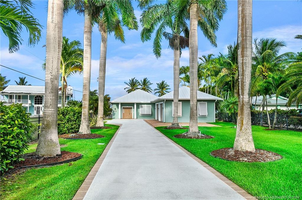 597 SW 11th Court