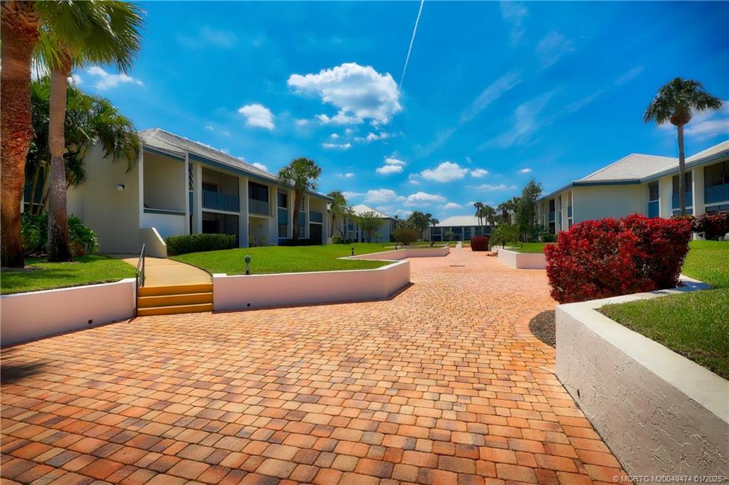 Stuart, Florida 34996, United States, 2 Bedrooms Bedrooms, ,2 BathroomsBathrooms,Residential,Active,19897