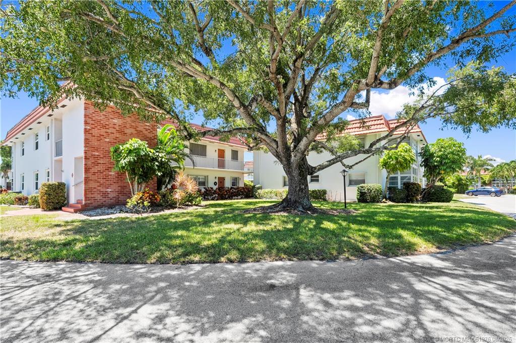 Stuart, Florida 34996, United States, 2 Bedrooms Bedrooms, ,2 BathroomsBathrooms,Residential,Active,200778