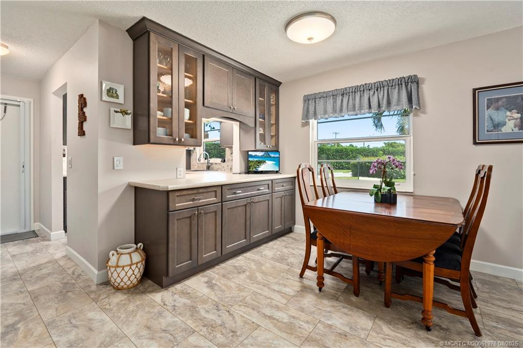 Stuart, Florida 34996, United States, 2 Bedrooms Bedrooms, ,2 BathroomsBathrooms,Residential,Active,200778