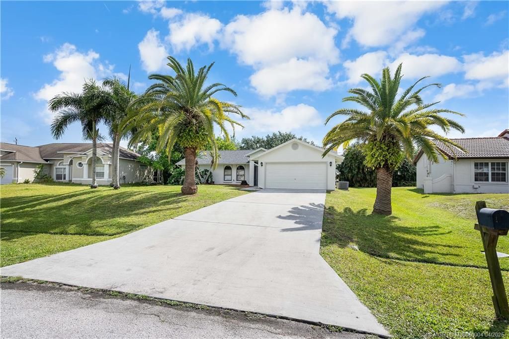Photo of 3111 SE Card Terrace, Port Saint Lucie, FL 34984 (MLS # M20050004)