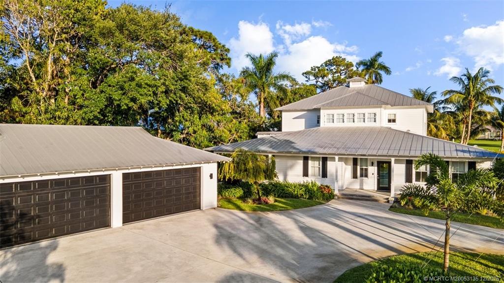 3404 SE Inlet Harbor Trail