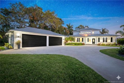 Photo of 3404 SE Inlet Harbor Trail, Stuart, FL 34996 (MLS # M20053135)