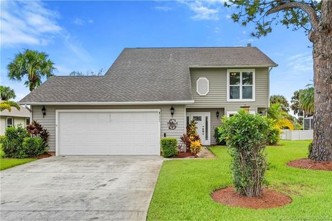 Photo of 4332 Gator Trace Circle, Fort Pierce, FL 34982 (MLS # M20052221)
