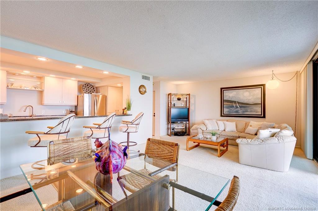 Stuart, Florida 34996, United States, 2 Bedrooms Bedrooms, ,2 BathroomsBathrooms,Residential,Active,27303