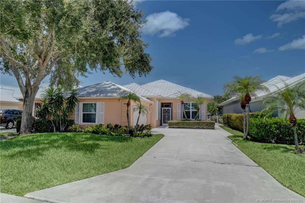Photo of 1939 SW York Lane, Palm City, FL 34990 (MLS # M20040508)