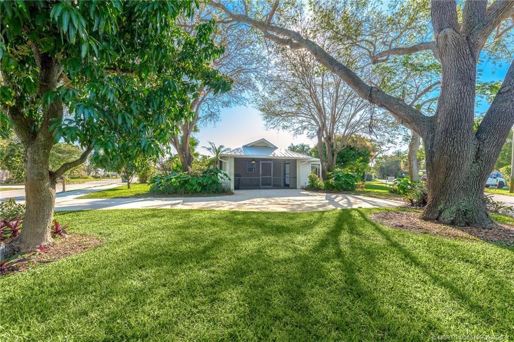 Photo of 226 SE Lonita Street, Stuart, FL 34994 (MLS # M20043562)