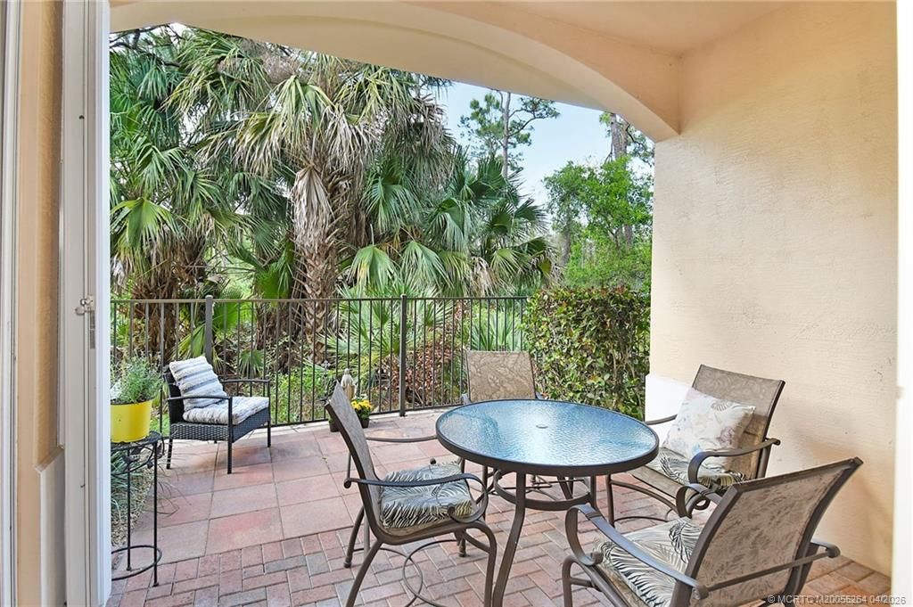Photo of 253 SW Otter Run Place, Stuart, FL 34997 (MLS # M20055264)