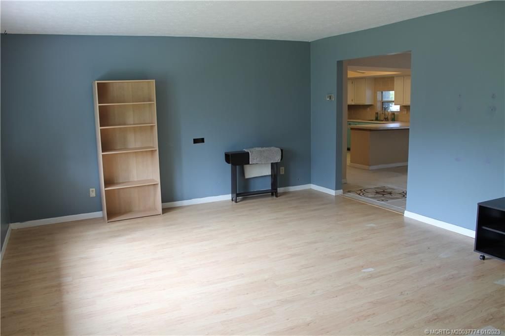 Photo of 7003 SW 39th Street, Palm City, FL 34990 (MLS # M20037774)