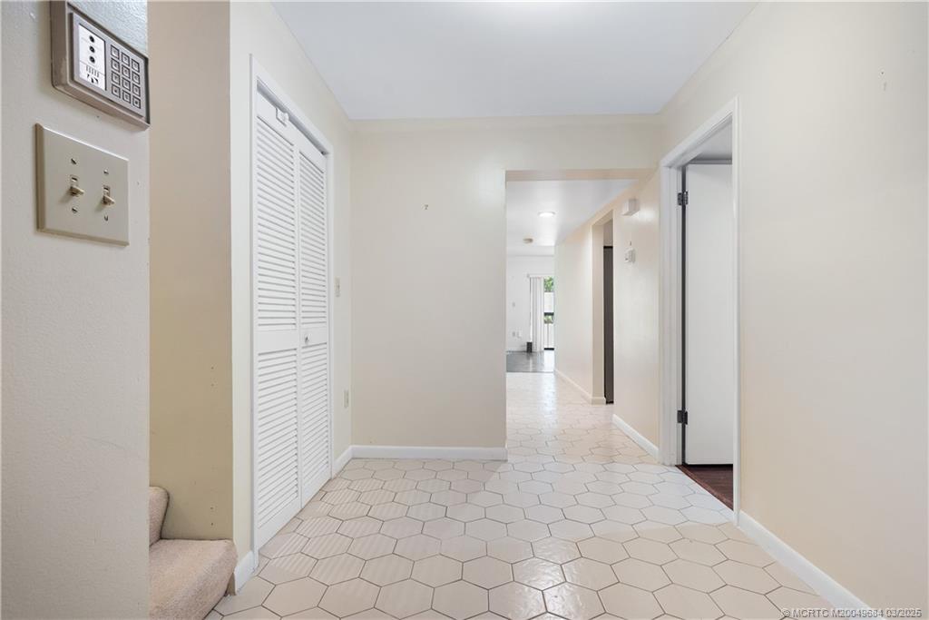 9460 Meadowood Drive 203