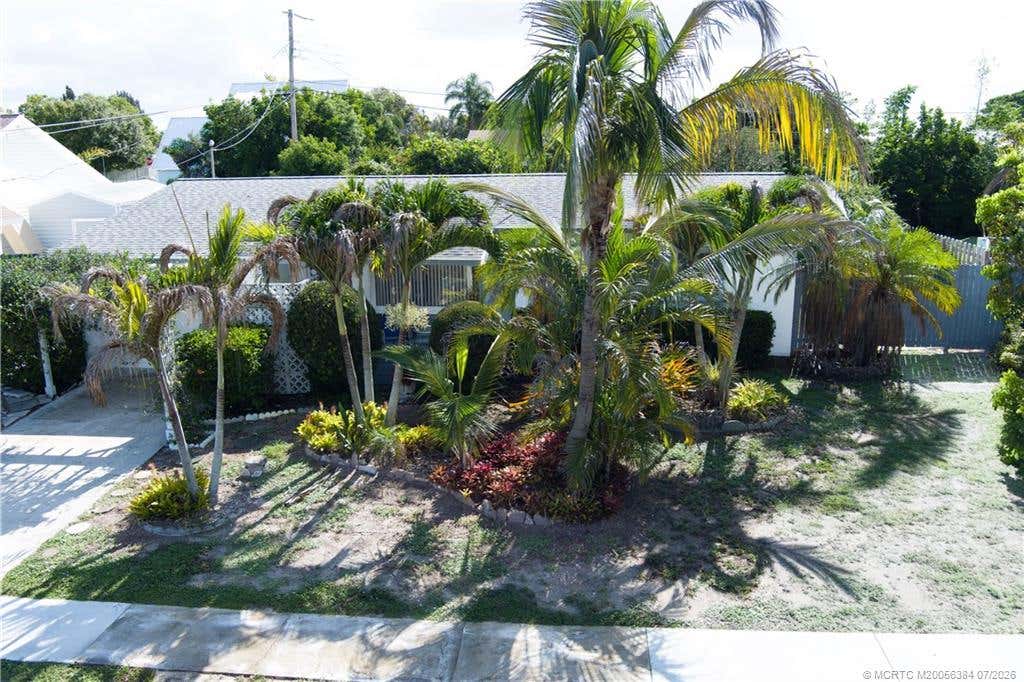 Photo of 8695 SE Janice Drive, Hobe Sound, FL 33455 (MLS # M20056384)
