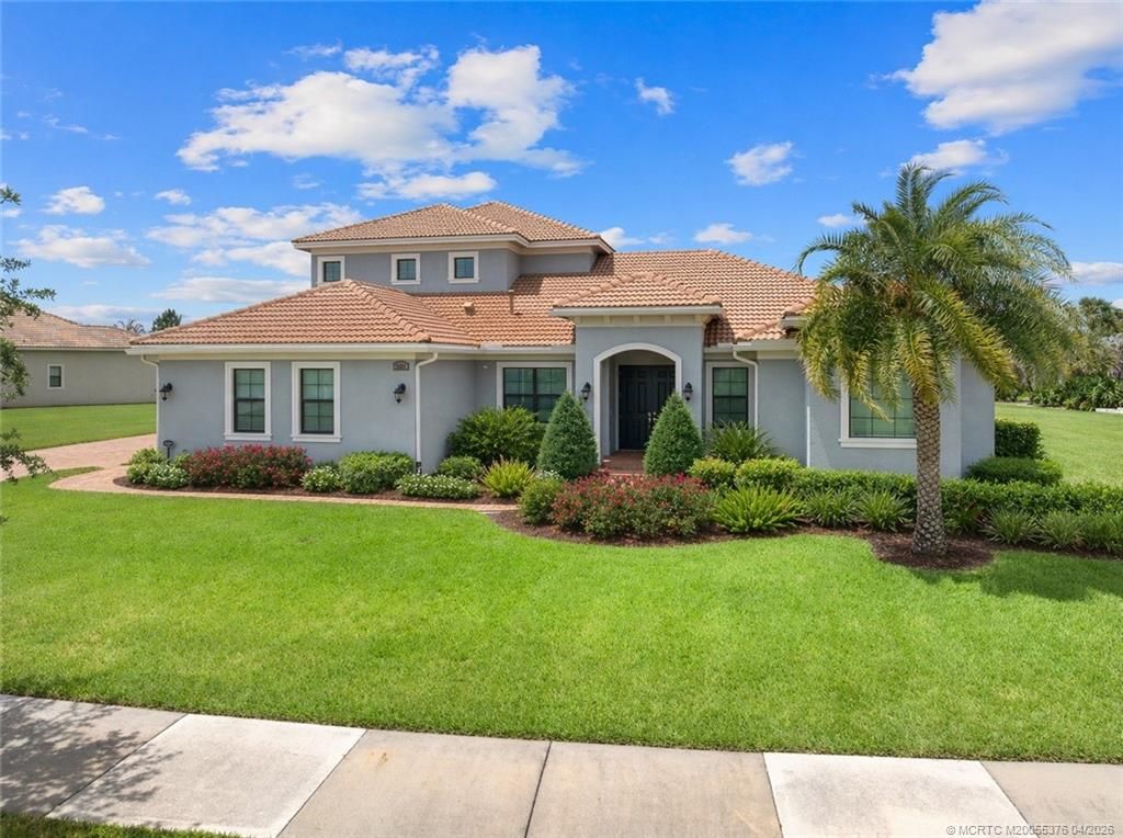 Photo of 2912 SW English Garden Drive, Palm City, FL 34990 (MLS # M20055376)