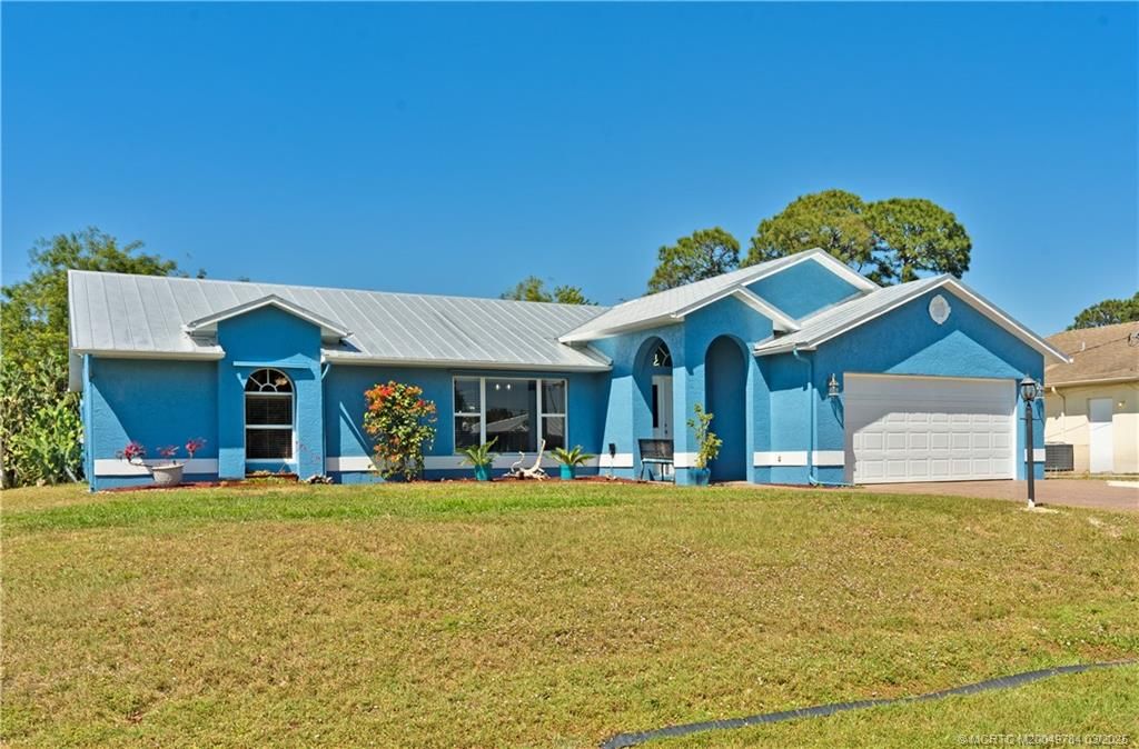 Photo of 144 NW Byron Street, Port Saint Lucie, FL 34983 (MLS # M20049784)