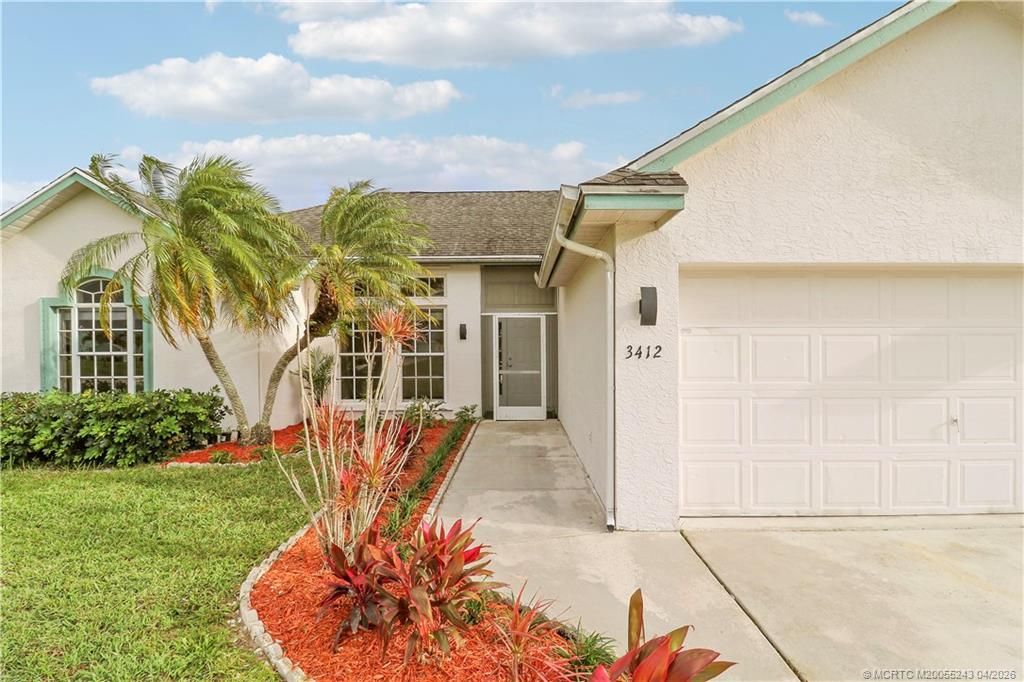 Photo of 3412 SE East Snow Road, Port Saint Lucie, FL 34984 (MLS # M20055243)
