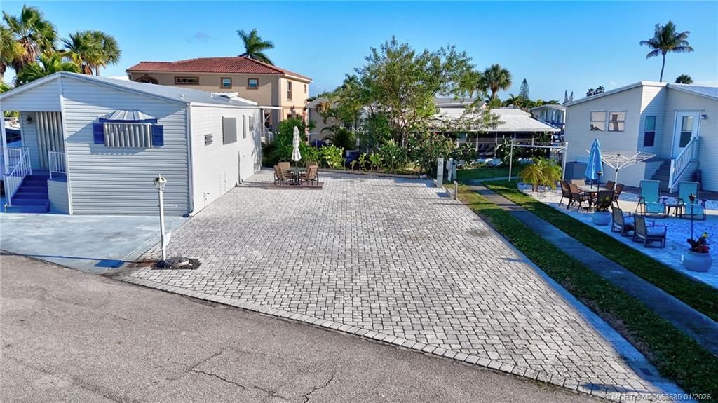 Photo of 462 Nettles Boulevard, Jensen Beach, FL 34957 (MLS # M20053889)