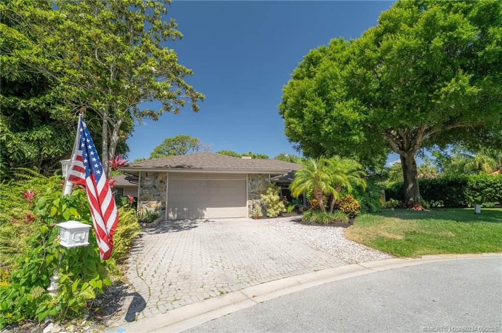 Photo of 1348 SW Cottonwood Cove, Port Saint Lucie, FL 34986 (MLS # M20050234)