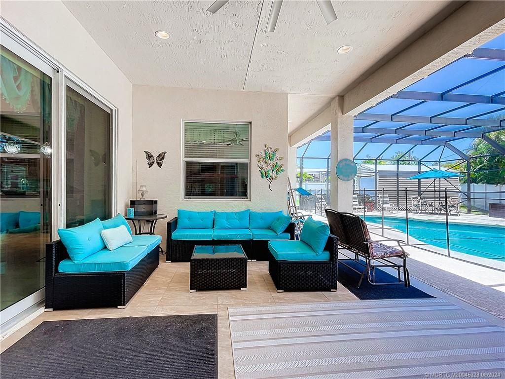 Photo of 4459 SE Bayshore Terrace, Stuart, FL 34997 (MLS # M20045328)