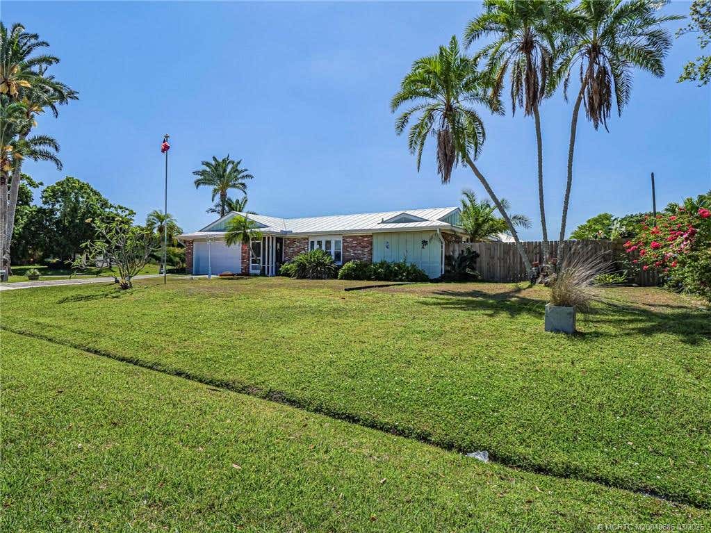 Photo of 798 SE Polynesian Avenue, Port Saint Lucie, FL 34983 (MLS # M20049686)
