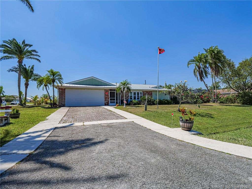 Photo of 798 SE Polynesian Avenue, Port Saint Lucie, FL 34983 (MLS # M20049686)