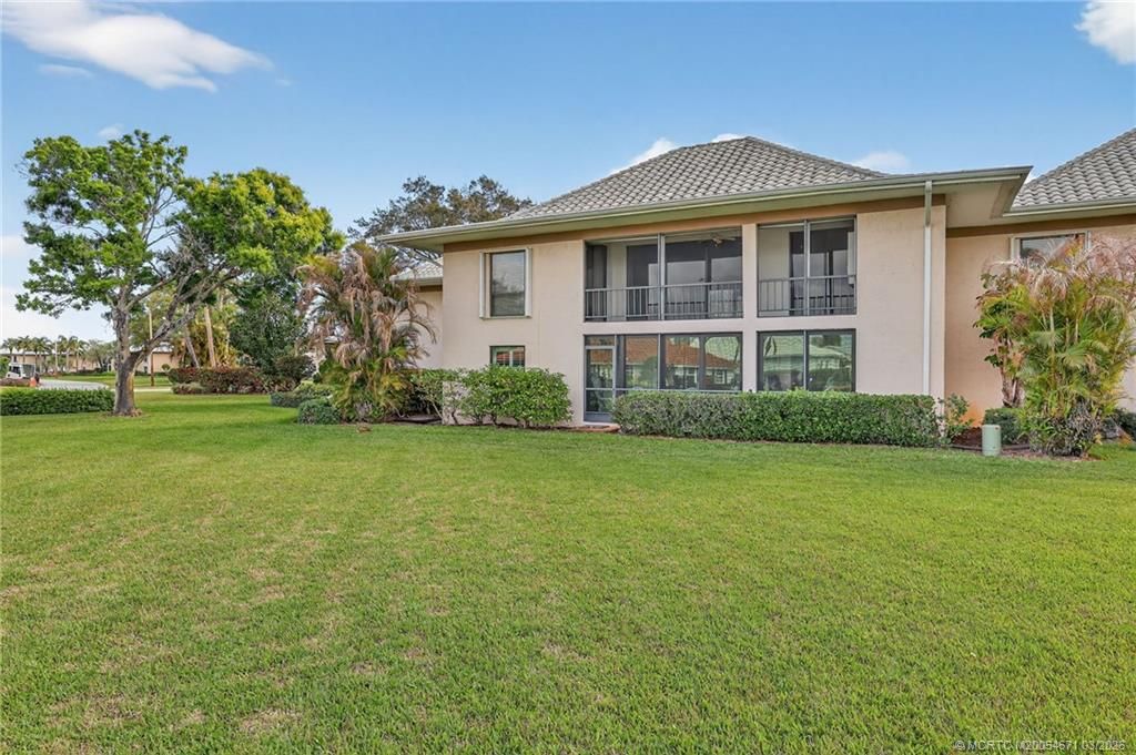 Photo of 16 SE Turtle Creek Drive #E, Jupiter, FL 33469 (MLS # M20054671)