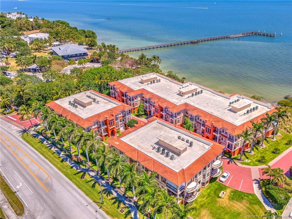 Jensen Beach, Florida 34957, United States, 3 Bedrooms Bedrooms, ,4 BathroomsBathrooms,Residential,Active,59313