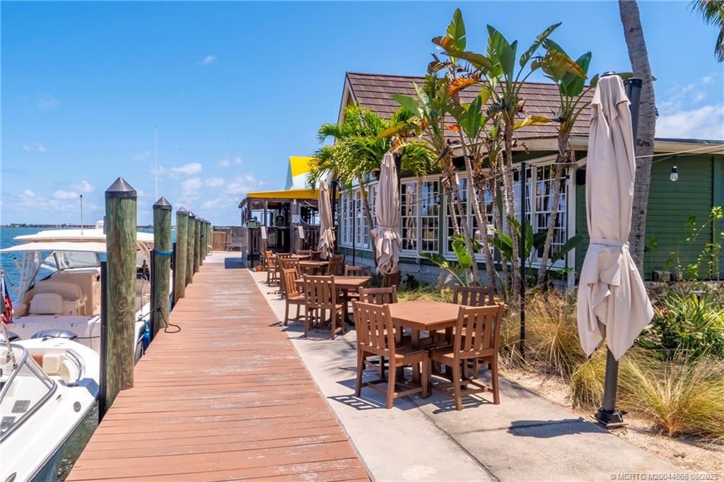 Jensen Beach, Florida 34957, United States, 3 Bedrooms Bedrooms, ,4 BathroomsBathrooms,Residential,Active,59313