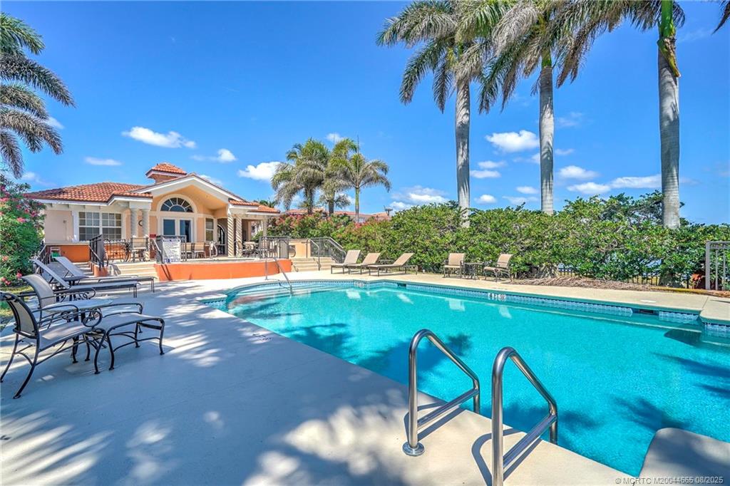 Jensen Beach, Florida 34957, United States, 3 Bedrooms Bedrooms, ,4 BathroomsBathrooms,Residential,Active,59313