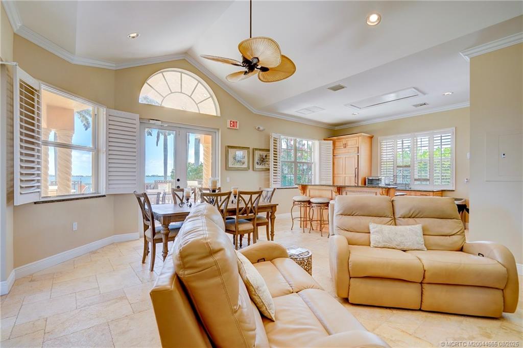 Jensen Beach, Florida 34957, United States, 3 Bedrooms Bedrooms, ,4 BathroomsBathrooms,Residential,Active,59313