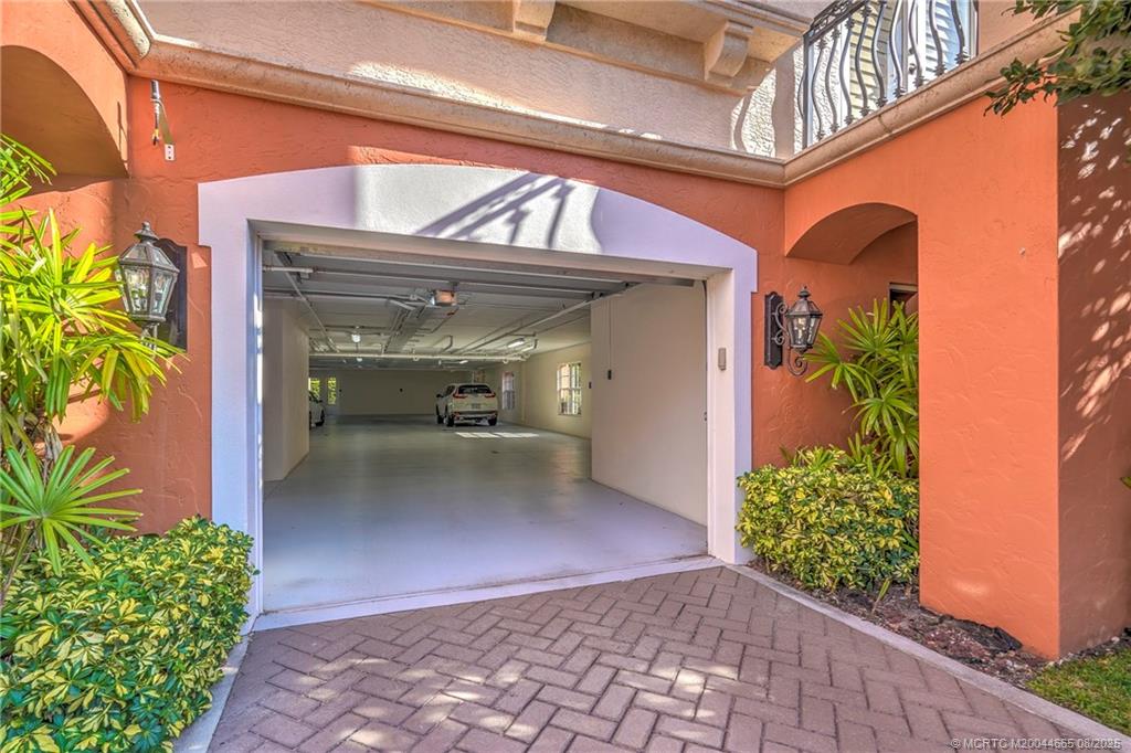 Jensen Beach, Florida 34957, United States, 3 Bedrooms Bedrooms, ,4 BathroomsBathrooms,Residential,Active,59313