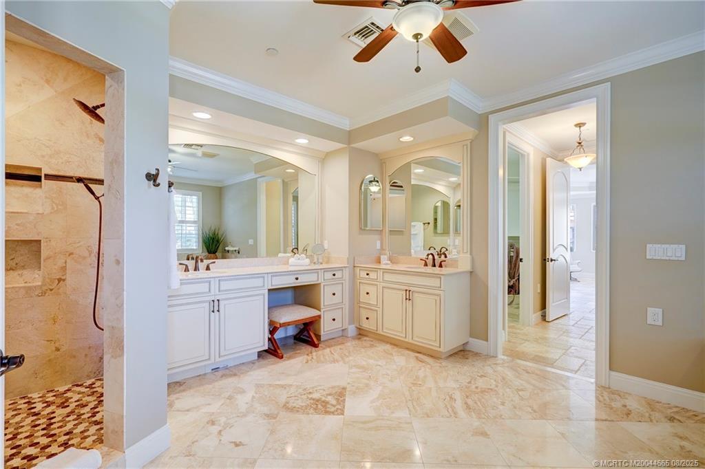 Jensen Beach, Florida 34957, United States, 3 Bedrooms Bedrooms, ,4 BathroomsBathrooms,Residential,Active,59313