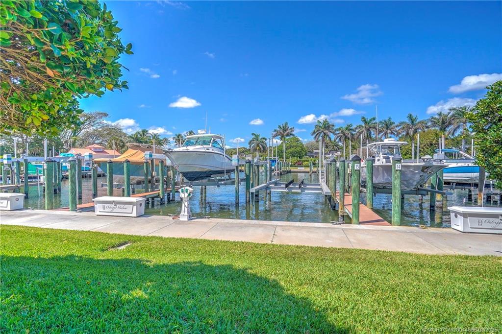 Jensen Beach, Florida 34957, United States, 3 Bedrooms Bedrooms, ,4 BathroomsBathrooms,Residential,Active,59313