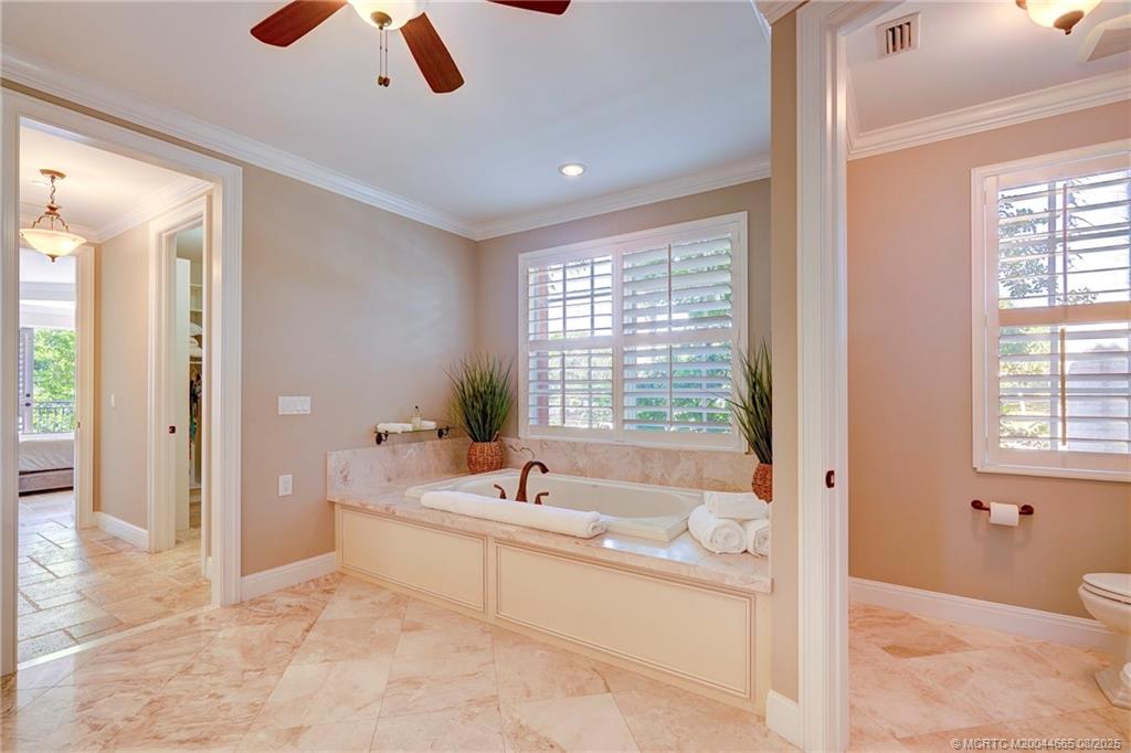 Jensen Beach, Florida 34957, United States, 3 Bedrooms Bedrooms, ,4 BathroomsBathrooms,Residential,Active,59313