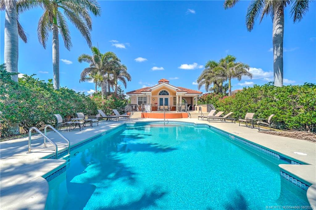 Jensen Beach, Florida 34957, United States, 3 Bedrooms Bedrooms, ,4 BathroomsBathrooms,Residential,Active,59313