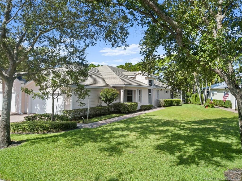 Photo of 4608 SE Bridgetown Court, Stuart, FL 34997 (MLS # M20046060)