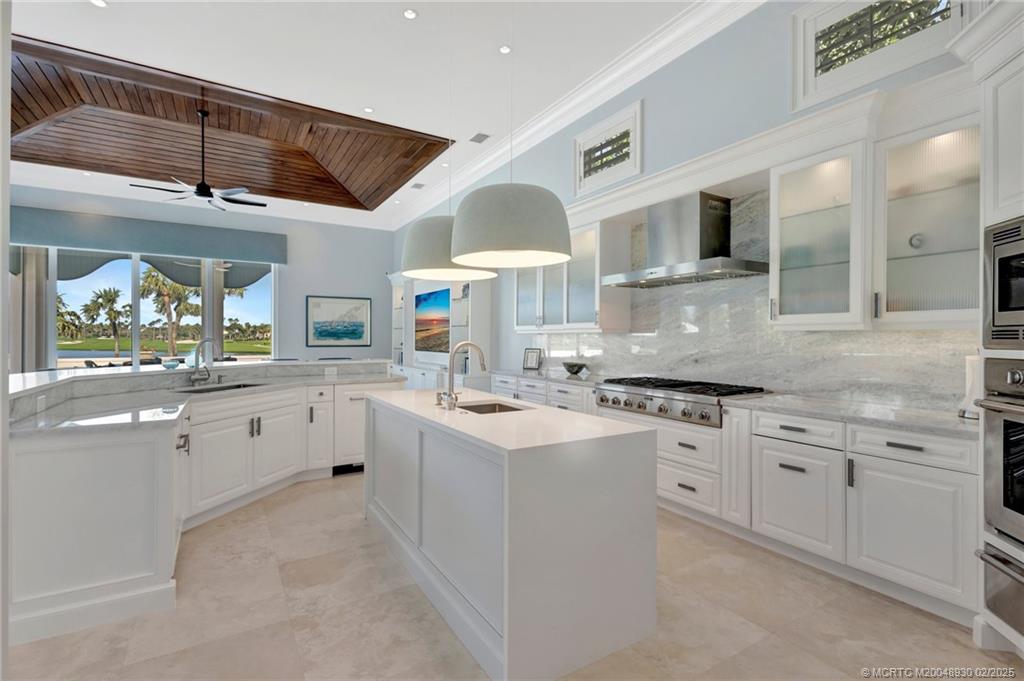 Stuart, Florida 34996, United States, 5 Bedrooms Bedrooms, ,6 BathroomsBathrooms,Residential,Active,6994