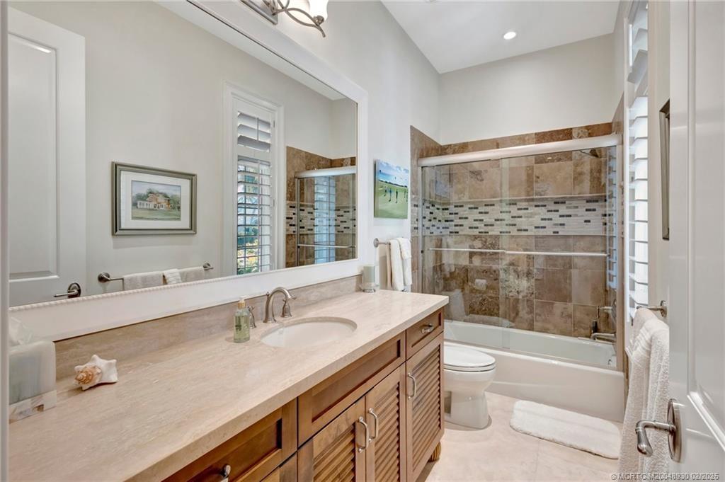 Stuart, Florida 34996, United States, 5 Bedrooms Bedrooms, ,6 BathroomsBathrooms,Residential,Active,6994